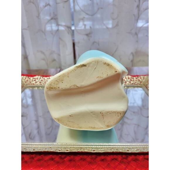 Vintage Madonna Praying Planter, Virgin Mary Religious Vase, Ceramic - Picture 3 of 7